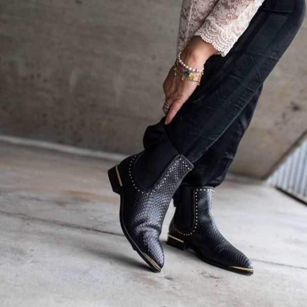 Copenhagen Shoes Women Ankle Boots Keep Dancing Snake - Black Snake Giveaway