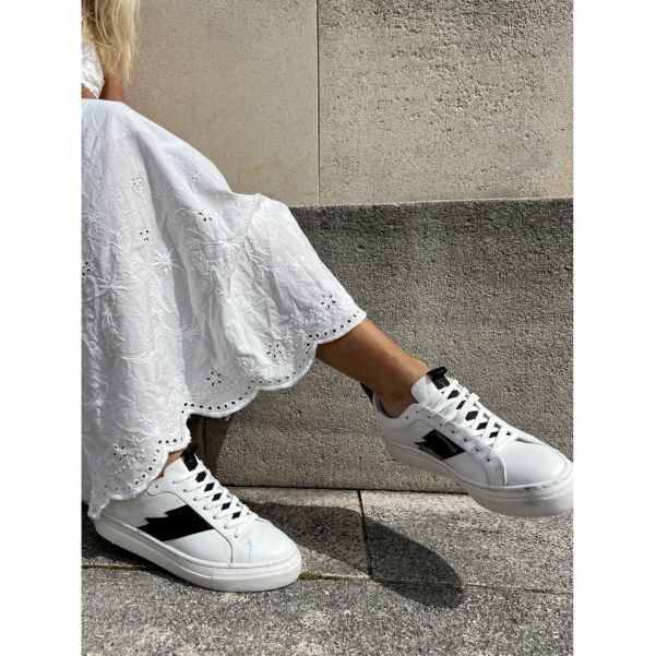 Copenhagen Shoes Cutting-Edge Off Court - White Black Sneakers Women
