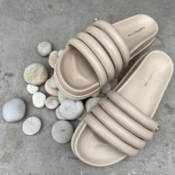 Copenhagen Shoes Inexpensive Sandals Women Leafs - Beige